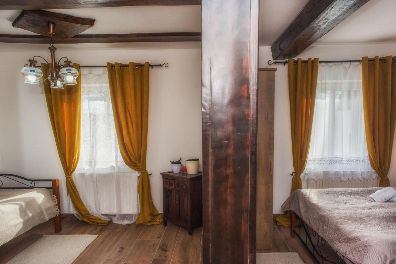 Tri Mudraca Inn Karanac Kamer foto